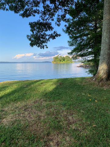 232 Eastwood Drive, Milam, TX 75959