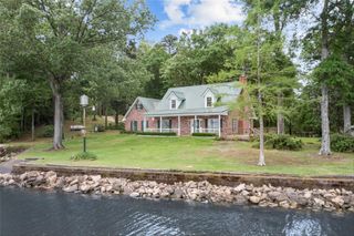 232 Eastwood Drive, Milam, TX 75959