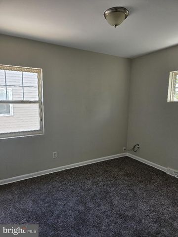 20 CHESTERFIELD DR, New Castle, DE 19720