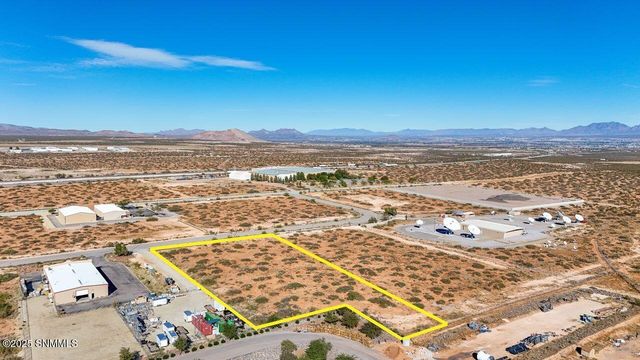 8851 Trigg Lp, Las Cruces, NM 88007