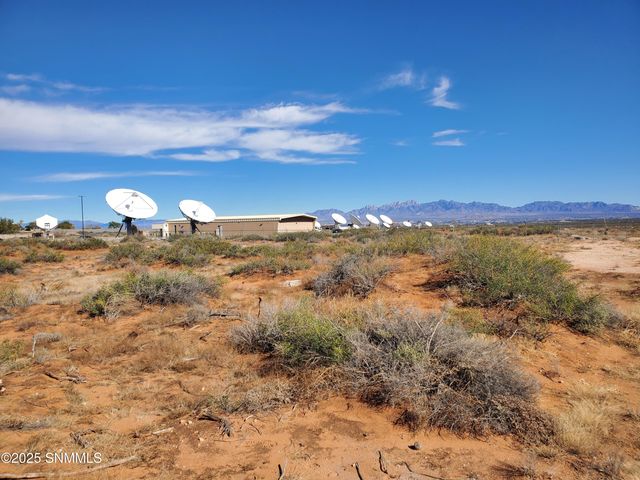 8851 Trigg Lp, Las Cruces, NM 88007