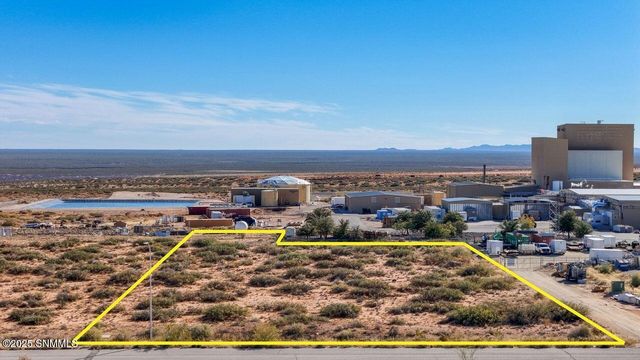 8851 Trigg Lp, Las Cruces, NM 88007