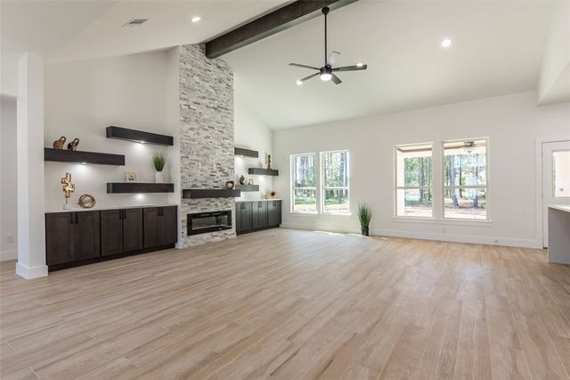 159 Road 6613, Dayton, TX 77535