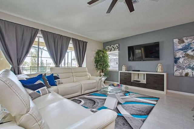 9015 SUNSHINE RIDGE LOOP, Kissimmee, FL 34747