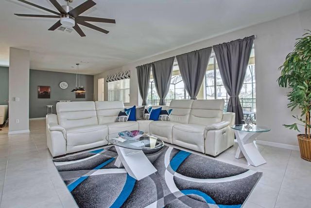 9015 SUNSHINE RIDGE LOOP, Kissimmee, FL 34747