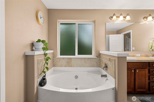 8206 42nd Street Ct W, University Place, WA 98466