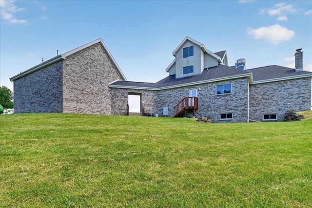 2161 County Road JG, Blue Mounds, WI 53572