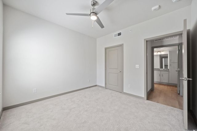 691 Union Chapel RD S1, Cedar Creek, TX 78612