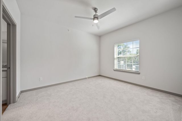 691 Union Chapel RD S1, Cedar Creek, TX 78612