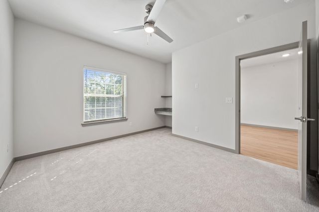 691 Union Chapel RD S1, Cedar Creek, TX 78612