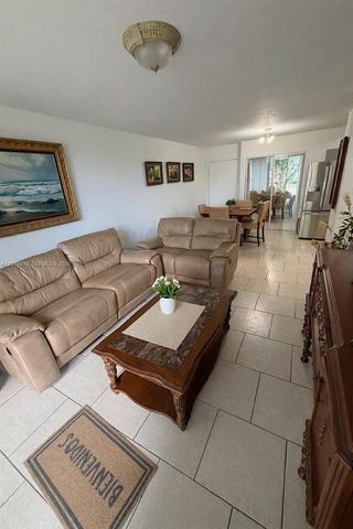 310 Fontainebleau Blvd 206, Miami, FL 33172