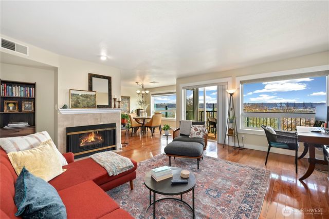 525 Broadway #207, Tacoma, WA 98402