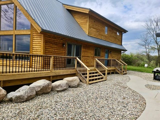 12349 N Sherman Lake Drive, Augusta, MI 49012