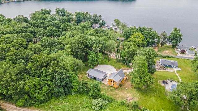 12349 N Sherman Lake Drive, Augusta, MI 49012