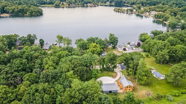12349 N Sherman Lake Drive, Augusta, MI 49012