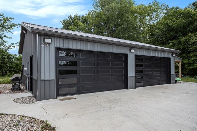 12349 N Sherman Lake Drive, Augusta, MI 49012