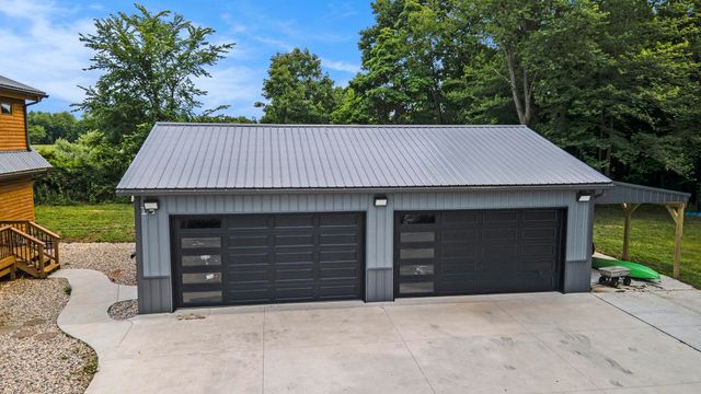 12349 N Sherman Lake Drive, Augusta, MI 49012