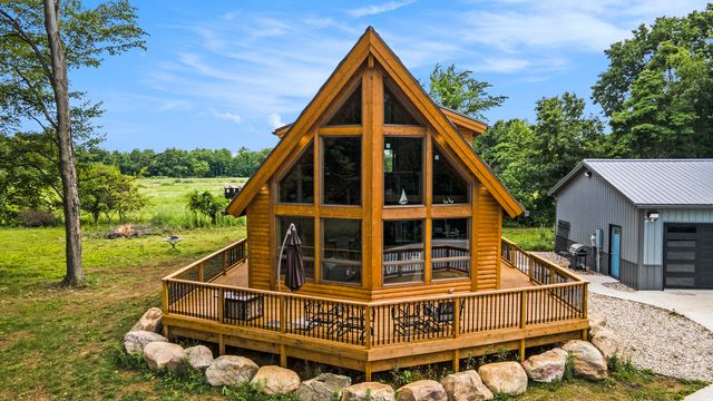 12349 N Sherman Lake Drive, Augusta, MI 49012