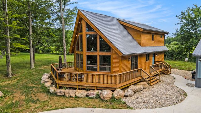 12349 N Sherman Lake Drive, Augusta, MI 49012