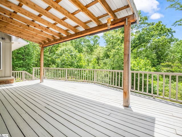 7 Heartstone Lane, Landrum, SC 29356