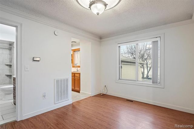 1925 Anne Avenue, Lincoln Park, MI 48146