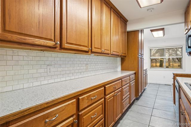 1925 Anne Avenue, Lincoln Park, MI 48146