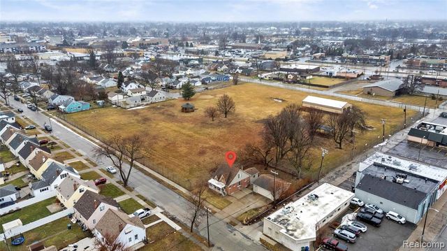 1925 Anne Avenue, Lincoln Park, MI 48146