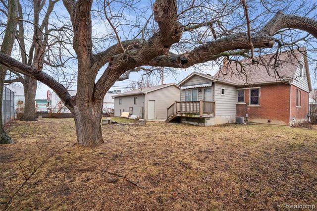 1925 Anne Avenue, Lincoln Park, MI 48146