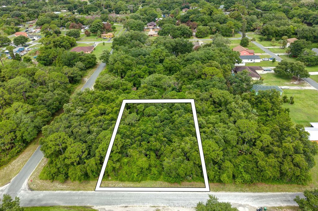 47 N St, Fort Pierce, FL 34946