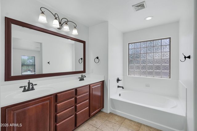 5846 E GRANITE Avenue, Mesa, AZ 85206