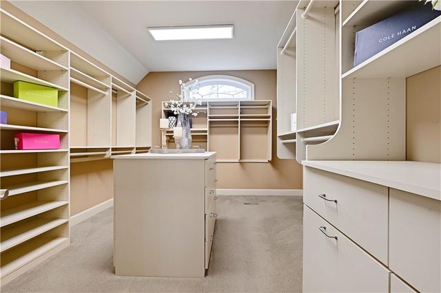 740 Suffolk Lane, Loch Lloyd, MO 64012