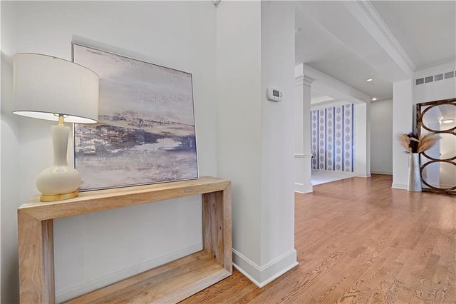 740 Suffolk Lane, Loch Lloyd, MO 64012