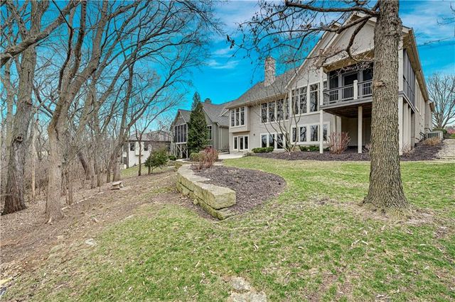 740 Suffolk Lane, Loch Lloyd, MO 64012