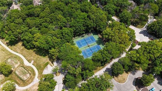 740 Suffolk Lane, Loch Lloyd, MO 64012