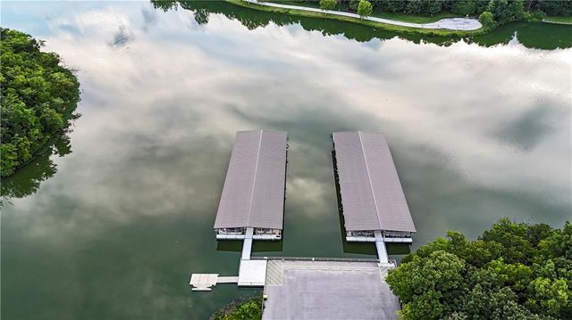 740 Suffolk Lane, Loch Lloyd, MO 64012