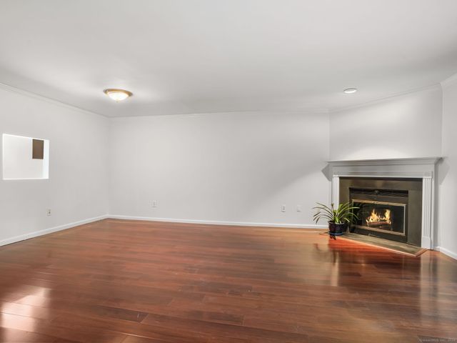 123 Old Belden Hill Road APT 40, Norwalk, CT 06850