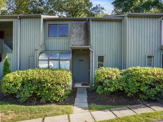 123 Old Belden Hill Road APT 40, Norwalk, CT 06850