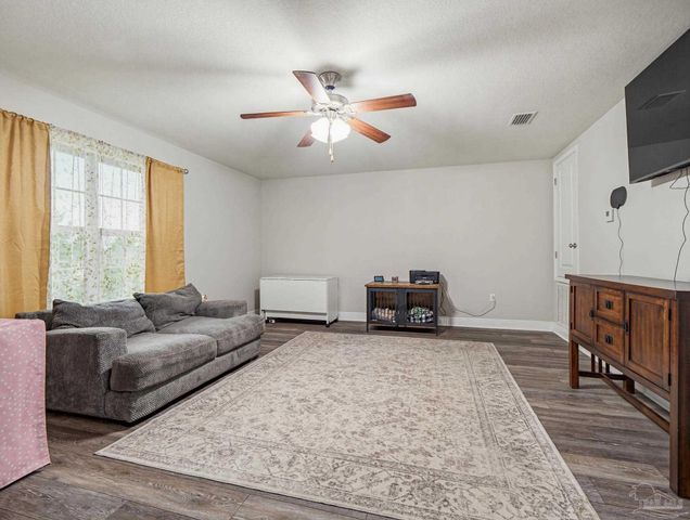 6294 Ladera Trl, Pace, FL 32571