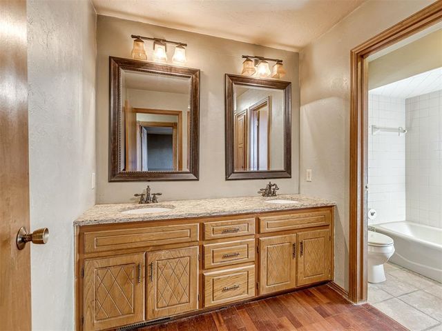 2201 Colchester Terrace, Edmond, OK 73034