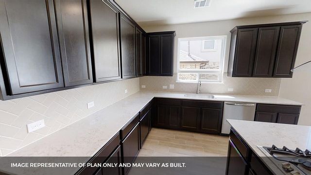 1824 Crooked Creek ST, Leander, TX 78641
