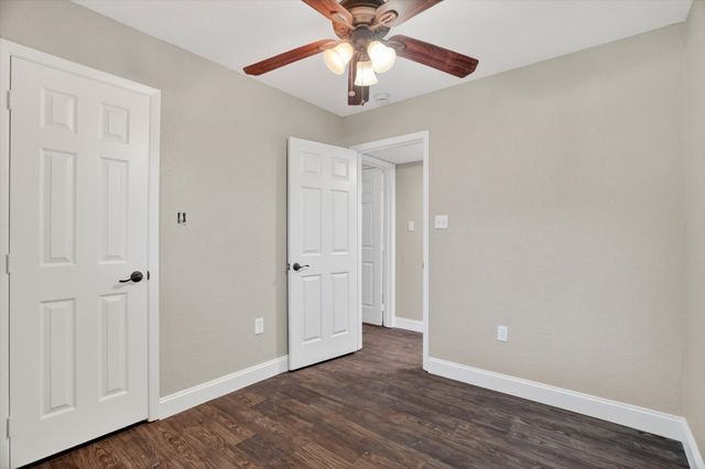 102 Live Oak Lane, Weatherford, TX 76086