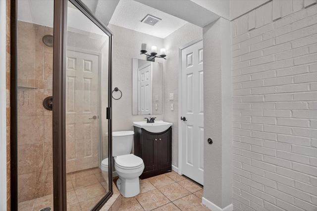 102 Live Oak Lane, Weatherford, TX 76086