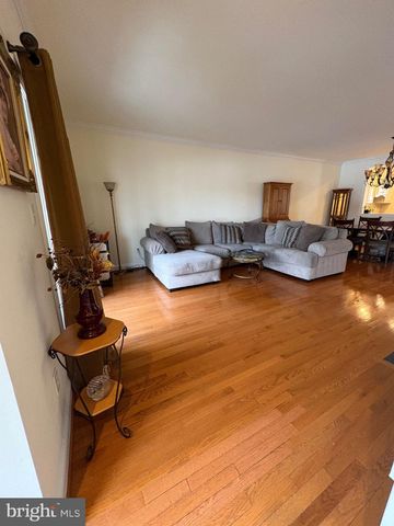 183 CHRISTINA LANDING DR, Wilmington, DE 19801