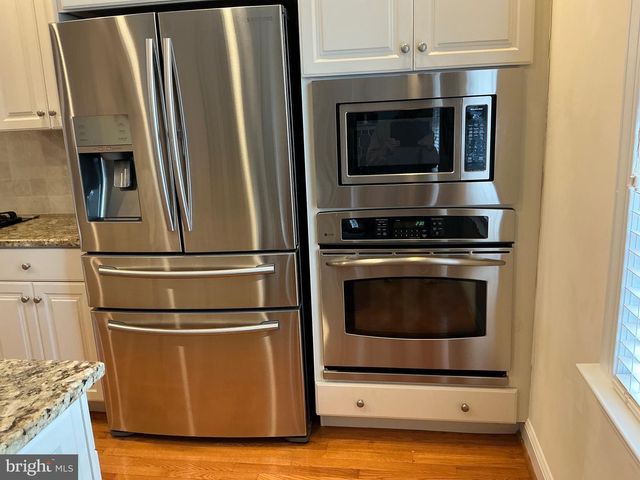 183 CHRISTINA LANDING DR, Wilmington, DE 19801