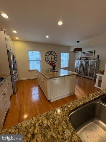 183 CHRISTINA LANDING DR, Wilmington, DE 19801