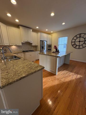 183 CHRISTINA LANDING DR, Wilmington, DE 19801