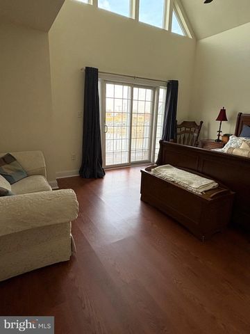 183 CHRISTINA LANDING DR, Wilmington, DE 19801