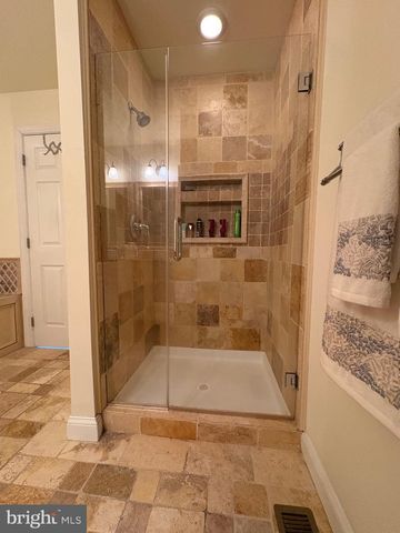 183 CHRISTINA LANDING DR, Wilmington, DE 19801