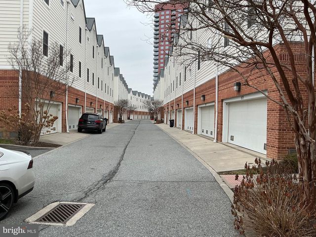 183 CHRISTINA LANDING DR, Wilmington, DE 19801