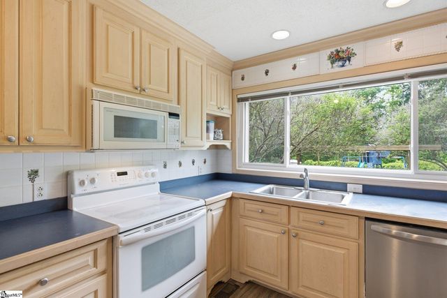 144 Spring Road, Laurens, SC 29360